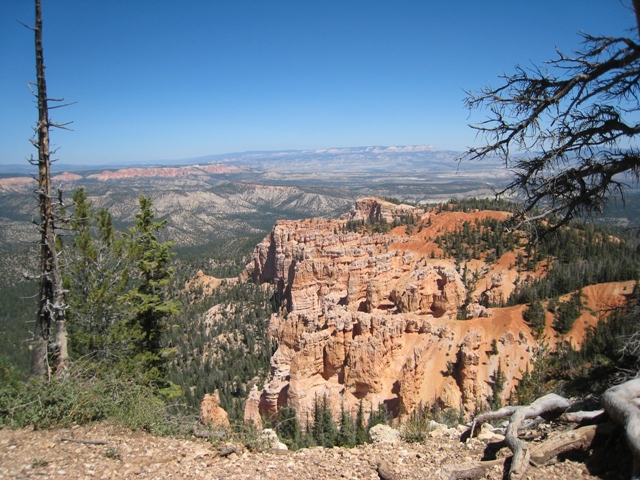 Long range view over Bryce Canyon